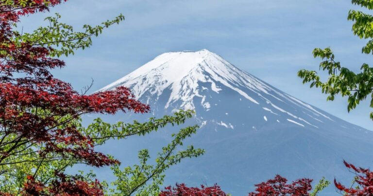Phone rescue mission ends in failure for ‘foolish’ Mount Fuji climber