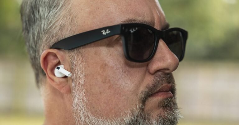 Meta’s display-toting AI smart glasses could spoil Apple’s party in 2025