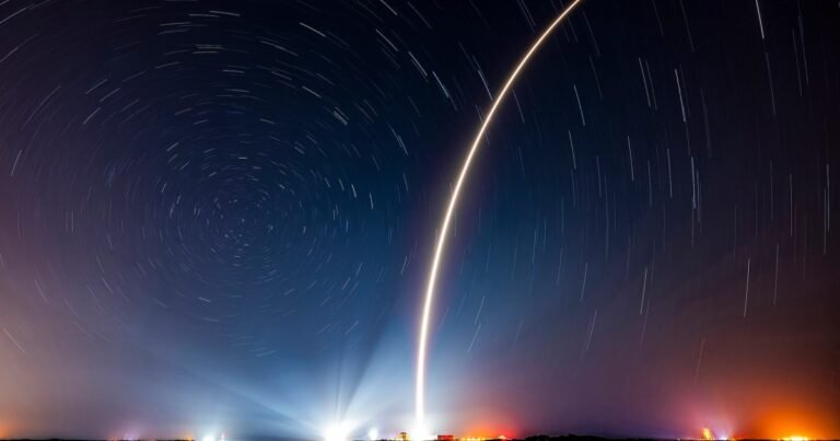 SpaceX marks 250th Starlink mission with spectacular photo